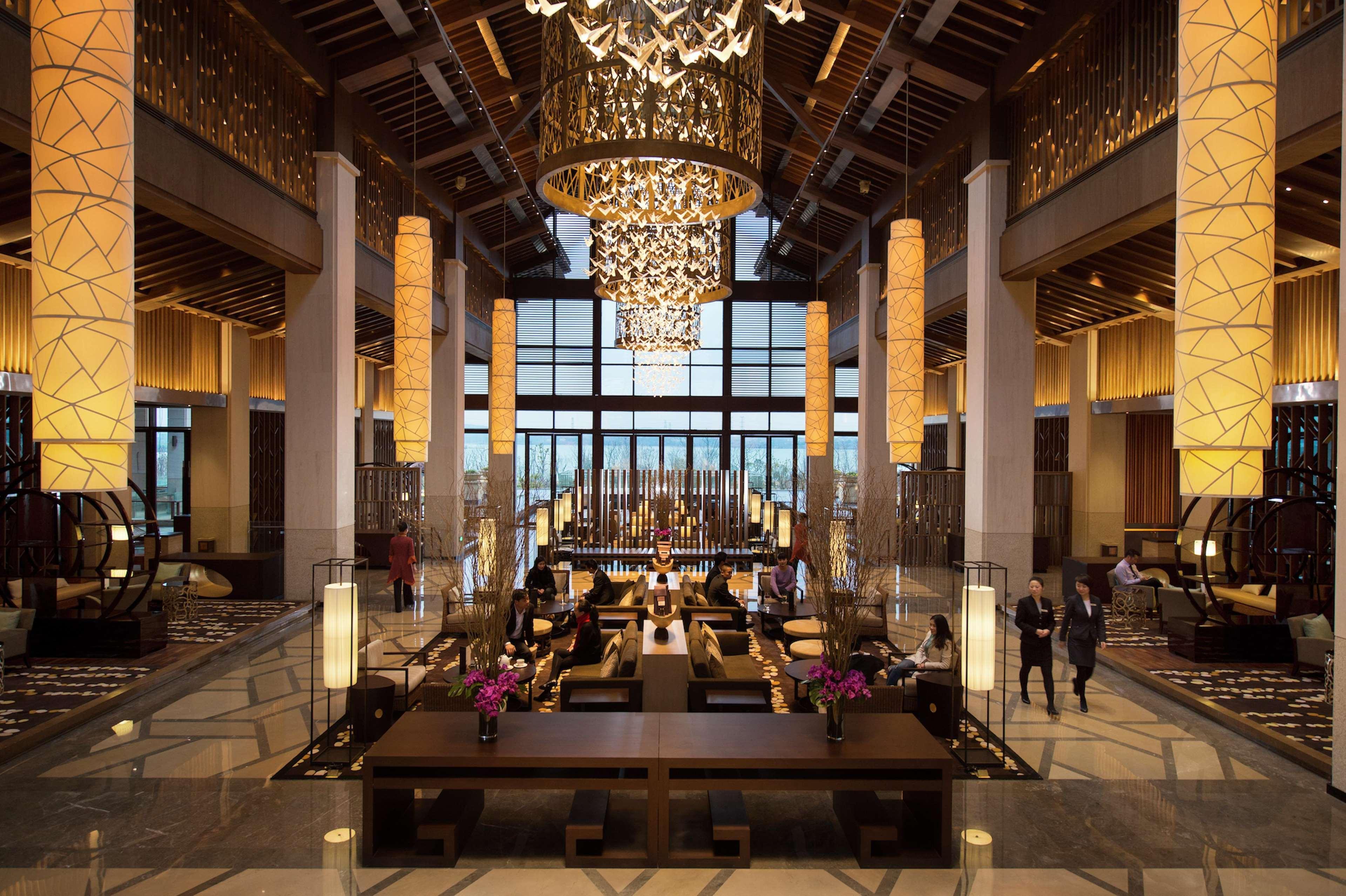 Hilton Wuhan Optics Valley Zewnętrze zdjęcie