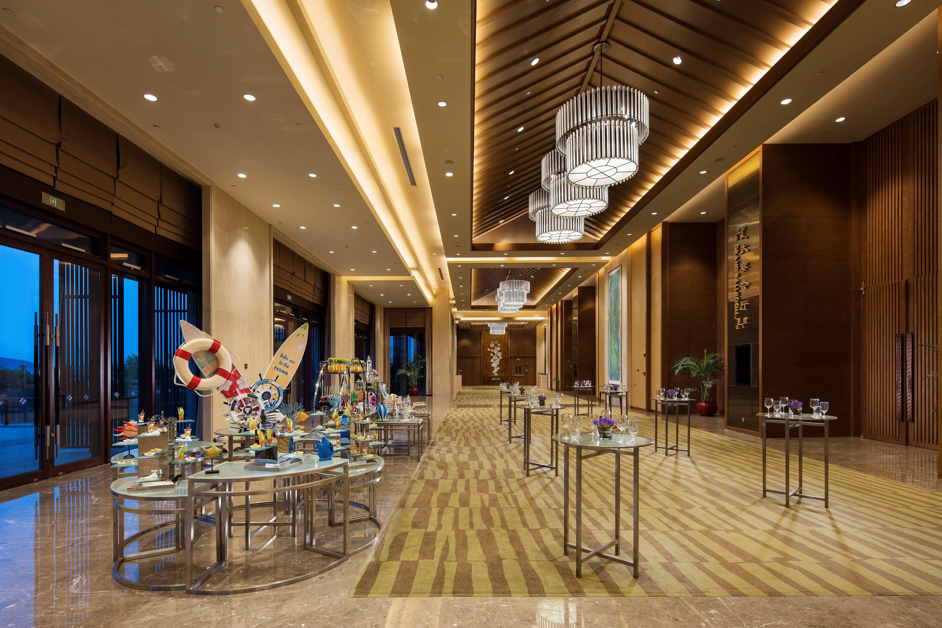 Hilton Wuhan Optics Valley Zewnętrze zdjęcie
