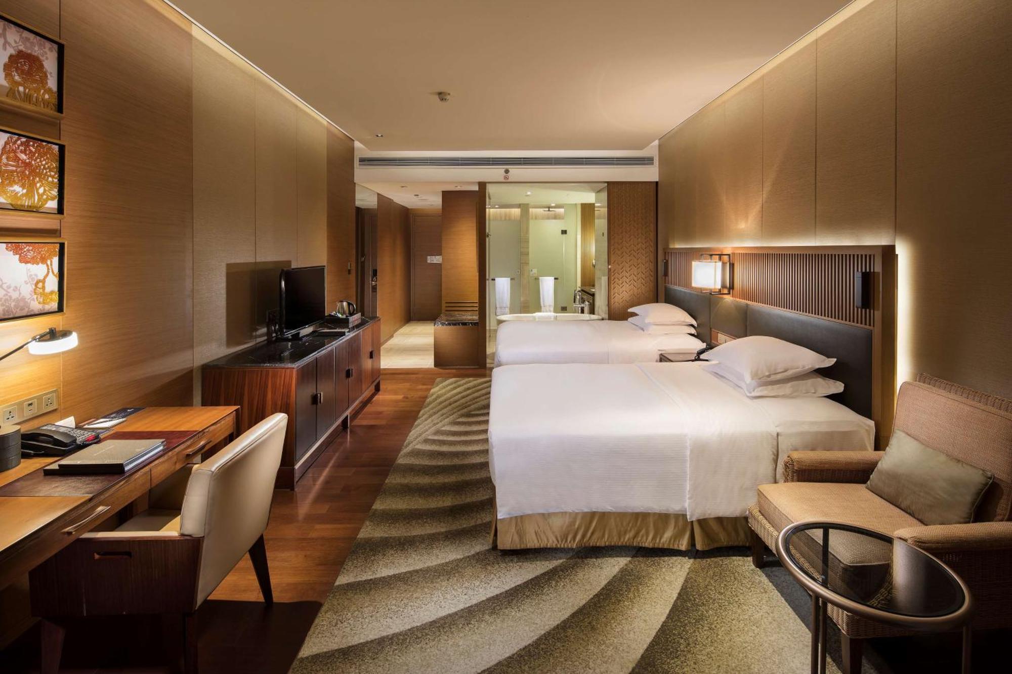 Hilton Wuhan Optics Valley Zewnętrze zdjęcie