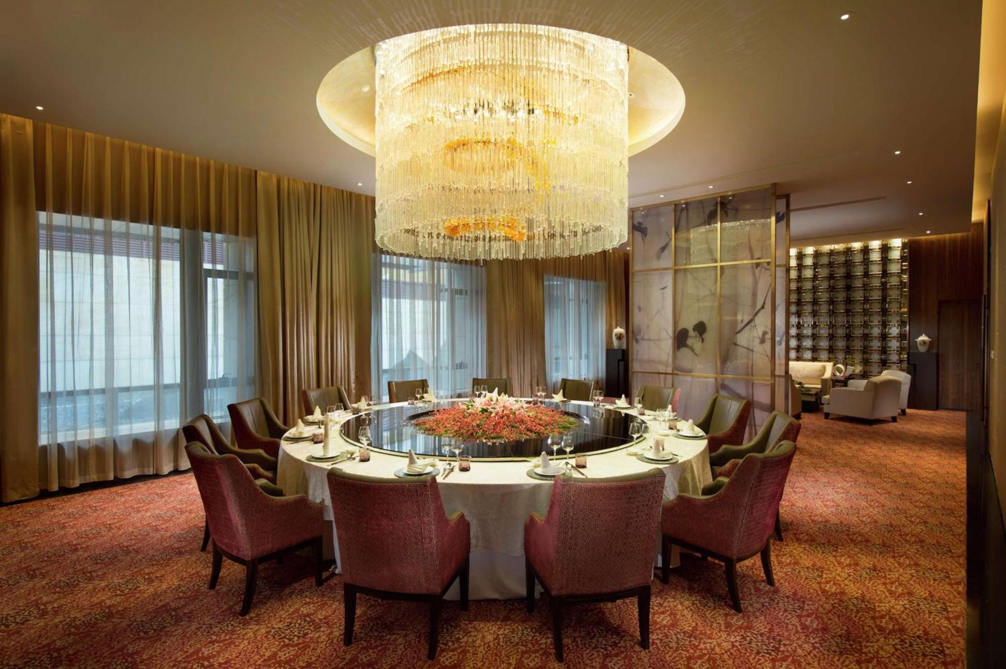 Hilton Wuhan Optics Valley Zewnętrze zdjęcie