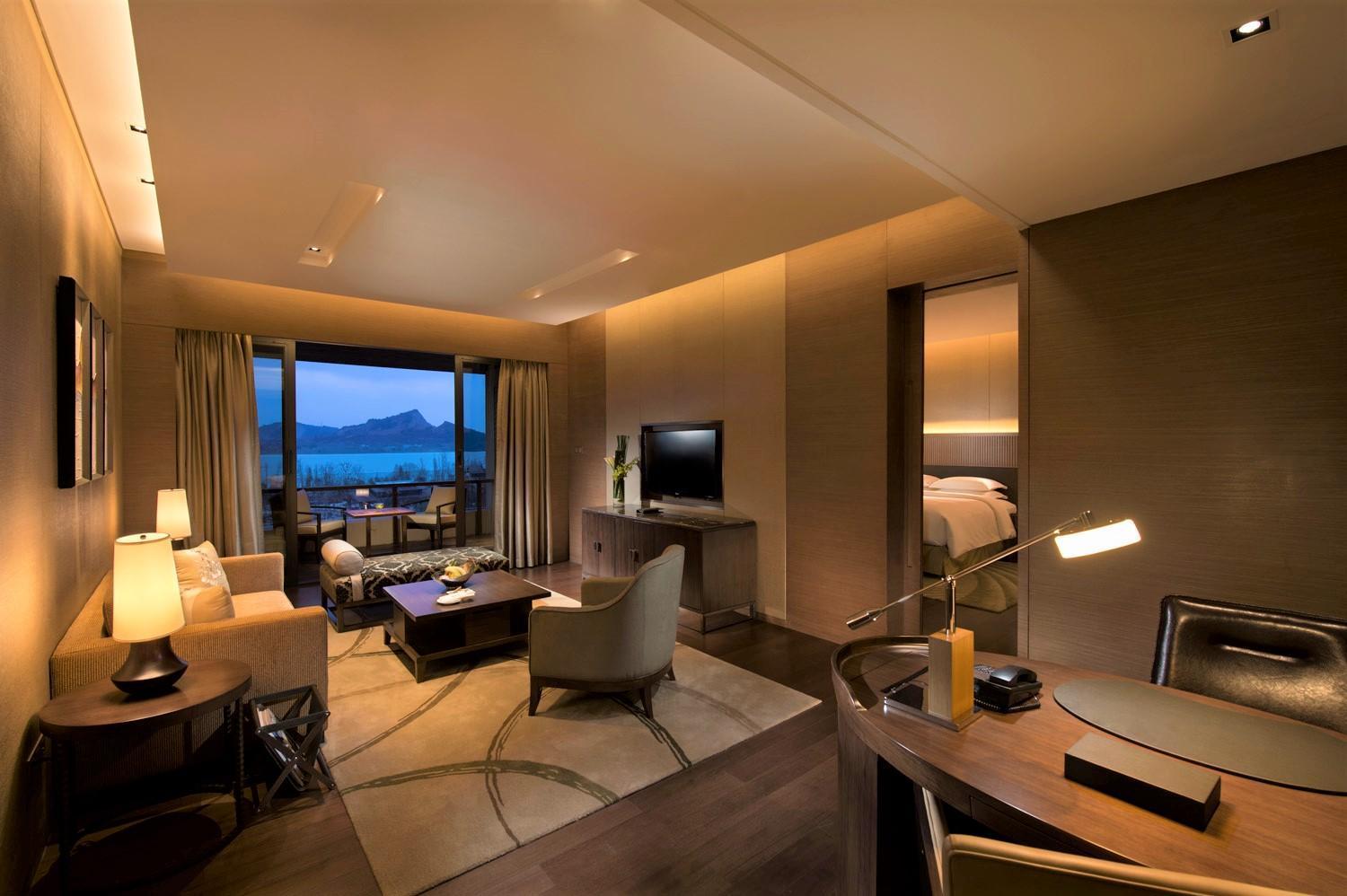 Hilton Wuhan Optics Valley Zewnętrze zdjęcie